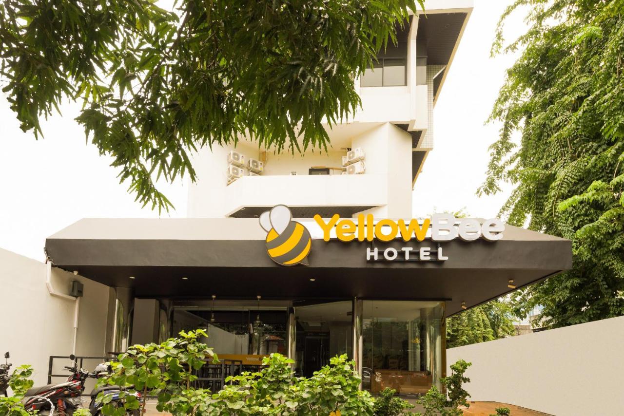 Yellow Bee Tanah Abang Jakarta Exteriör bild