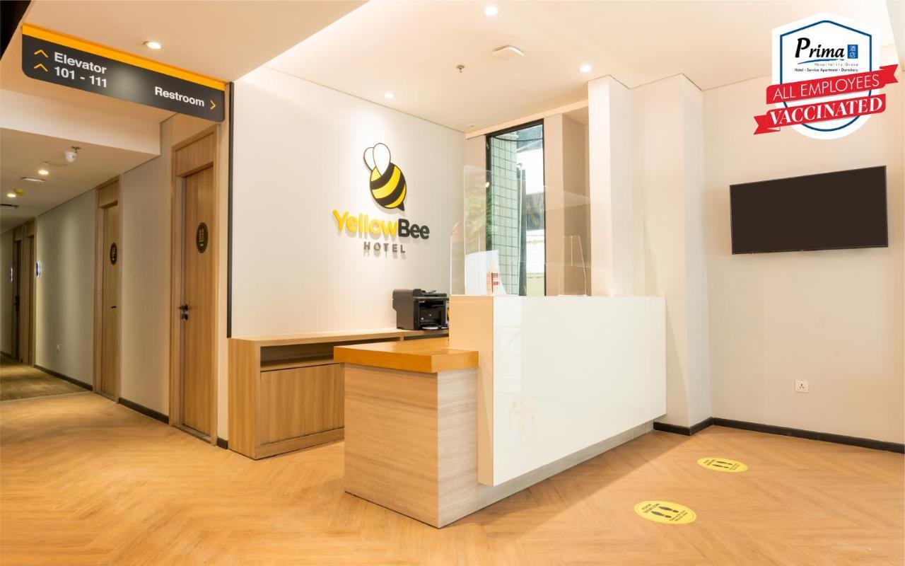 Yellow Bee Tanah Abang Jakarta Exteriör bild