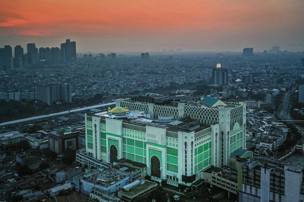 Yellow Bee Tanah Abang Jakarta Exteriör bild